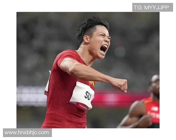 足球场上披国旗的传奇球星是谁 他背后的故事令人动容